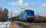 140 017 rollte mit einem leeren Autozug am 04.02.18 durch Greppin Richtung Bitterfeld.