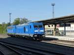 Am 16.5.2020 fährt die 285 101-5 TRAXX DE der PRESSnitztalbahn (9288 0076 001-1 B-BTK) mit der E 40 140 046-0 (9180 6140 837-6 D-PRESS) am Haken durch den Hbf Gera.