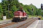 Hier zusehen ist die 204 237 (202 237) der Press am 12.6.24 Lz im Bahnhof von Hennersdorf (Sachsen) in Richtung Chemnitz.