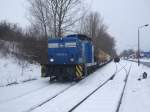 346 020-3 steht mit dem Leerzug von Stendal-Niedergrne in Hhe   Carl Hopp Str.in Rostock.(22.02.10)Fotografiert von I.Pavel 