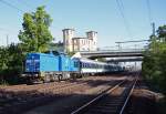 204 022-2 der Press zieht am Morgen des 05.05.2010 den, durch zwei zustzliche Wagen verstrkten, Zug des Eisenbahnmuseums Leipzig(EMBB)von Delitzsch zum Leipziger Hbf.