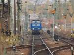 Die 4. Lok des  LEW-Treffens  das am 27.10.2011 in Chemnitz statt fand traute sich leider nicht wirklich in die Nhe der Bahnhofshalle. Mal sehen ob den Admins die  346 003-4  der Press scharf und nah genug ist.