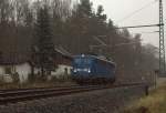 Press 140 042-4 am Bahnhäusel Hasselbrunn bei Schneetreiben am 22.11.2015. Aufgenommen in Plauen/Vogtland während ihrer fahrt als LZ-Leistung 93491 von Glauchau nach Hof. 