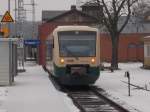 Vor der Abfahrt nach Lauterbach Mole stand der PRESS VT650 032,am 16.Januar 2016,im winterlichen Bergen/Rügen.