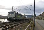 Railadventure 111 082-4 mit nagelneuen Triebzügen in Rüdesheim am Rhein am 22.02.20