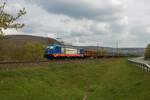 Raildox Bombardier Traxx 187 666-3 mit Holzwagen in Wernfeld (Bayern) am 01.05.21