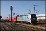 Die von DB Regio angemietete 193801 fährt hier am 23.2.2018 in Neustadt bei Coburg mit dem RE aus Nürnberg nach Sonneberg weiter.