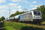 Komplett bewuchsfreie Stellen sind der Zeit in der Tat rar an dieser Stelle.

Railpool 187 006
Gz Richtung Süden
Hilden, Bü Karnaper Straße
09.06.2024