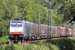 Rpool 186 446 in Diensten von Lineas am BÜ km 107,566 Deininghauser Weg in Castrop-Rauxel 11.7.2024