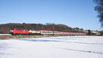 218 319 und 218 489 beide von RP(Railsystems)mit IC 118 nach Stuttgart.(Uhingen(Fils)13.2.2021).