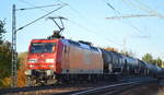 RBH Logistics GmbH mit  145 013-9  [NVR-Number: 91 80 6145 013-9 D-DB] und Kesselwagenzug (Dieselkraftstoff) am 24.10.18 Berlin-Wuhlheide.