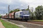 RBH Logistics 145 003-0 auf der Bahnstrecke Friedberg-Hanau bei Bruchköbel 