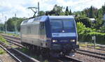 RBH Logistics GmbH, Gladbeck [D] mit  145 069-1  [NVR-Nummer: 91 80 6145 069-1 D-DB] am 06.08.21 Berlin Hirschgarten.