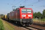 143 063-6 der RBH fhrt mit einem Gterzug durch den Bahnhof Leipzig-Thekla in Richtung Schnefeld.