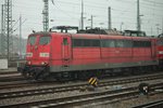 Am 21.03.2015 stand RBH 261 (151 038-7) zusammen mit RBH 273 (151 083-3) abgestellt im Vorfeld des Mannheimer Hauptbahnhof.