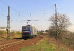 RBH 101 (91 80 6143 874-6 D-RBH) als Tfzf Richtung Wiesbaden, am 28.03.2011 in Erbach (Rheingau).