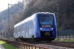 Vlexx 622 917 als RE 17 nach Koblenz bei Stolzenfels/Koblenz auf der linken Rheinseite 14.3.2024