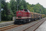 Am 18.9.23 war 203 843 (203 145) mit einem Holzzug unterwegs, hier im Bahnhof Hennersdorf (Sachsen) Richtung Flöha.