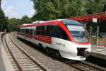 RegioBahn 1011 steht abfahrbereit in Mettmann Zentrum.
In wenigen minuten wird der Zug sein ziel Mettmann Stadtwald erreicht haben.
19.9.2009