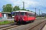 Beim warten auf dem Zug kam ein MAN Schienenbus der RSE durch Köln Deutz gen Köln Hbf gefahren.