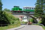 V1 der LSL auf der einzigen  groen  Brcke der Laabertalbahn in Schierling.