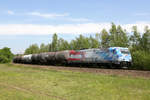 RheinCargo 185 350  Grenzenlos für Sie im Einsatz  fährt mit ihren Kesselwagen in die südl. Umgehung des Rangierbahnhofs München Nord ein, 16.05.2020