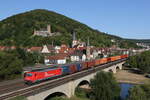 185 584 von  RHEIN-Cargo  mit einem Containerzug am 8.