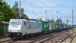 RTB CARGO GmbH mit Rpool   186 425-5  [NVR-Number: 91 80 6186 425-5 D-Rpool] und Containerzug Richtung Frankfurt/Oder am 20.06.19 Berlin-Hirschgarten.