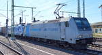 RTB CARGO GmbH, Düren [D] mit der Railpool Lok  185 672-3  [NVR-Nummer: 91 80 6185 672-3 D-Rpool] und   186 300-0  [NVR-Nummer: 91 80 6186 300-0 D-Rpool] + Containerzug am Haken am 17.03.20