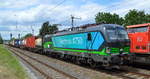 Die 750´tige Siemens Vectron MS von ELL ist für RTB CARGO GmbH, Düren [D] im Einsatz, die  193 756   [NVR-Nummber: 91 80 6193 756-4 D-ELOC], hier mit Containerzug am 07.07.20 im Bf.