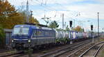 RTB CARGO GmbH, Aachen [D] mit  193 793  [NVR-Nummer: 91 80 6193 793-7 D-ELOC] und Containerzug Richtung Frankfurt/Oder am 05.10.22 Berlin Hirschgarten.