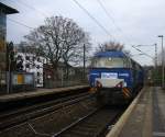 Ein Nachschuss von der V204 von der Rurtalbahn kommt als Lokzug aus Richtung Stolberg-Rheinland,Eilendorf,Aachen-Rothe Erde,Aachen-Hbf und fährt durch Aachen-Schanz in Richtung Aachen-West bei Regenwolken am Nachmittag vom 16.12.2014.