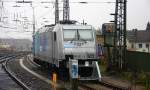 185 622-8 (119 003-1) von der Rurtalbahn steht abgestellt im Aachener-Hbf bei Regenwetter am Nachmittag vom 24.12.2014.