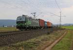 193 209 mit Containerzug in Fahrtrichtung Norden.