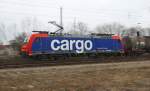 29.3.12 Bernau bei Berlin. Re 482 037 von SBB Cargo sdwrts mit Kesselzug.