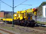 17.04.2010  am Bahnhof Wissen/Sieg steht ein Krupp 45-t-Eisenbahndrehkran der Spitzke AG.