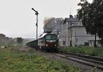 241 338-3 (Starkenberger Güterlogistik GmbH, Starkenberg) fuhr am 16.06.20 einen Sandzug von Könitz über Triptis Richtung Gera.