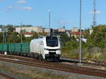 Stadler Eurodual Zweikraftlok, 159 207-0 ( 9080 2159 207-0 D-RCM ) mir einem Zug der Starkenberger Baustoffwerk auf dem Weg durch Gera am 4.10.2020. 