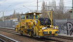 STRABAG mit einer Schotterprofiliermaschine vom Typ P&T SSP 110 SW (99 80 9425 006-0 D-BRS) am 30.03.22 Berlin Blankenburg.