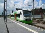 VT 115 fhrt den aus drei Triebwagen bestehenden Zug in den Hbf Erfurt.