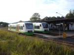 vt 102 und vt 103 der sd- thringen- bahn im bahnhof schmalkalden am 30.09.2006