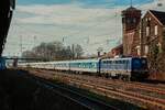 SVG 115 261 mit Fußballsonderzug (Stuttgart-Dortmund) in Wuppertal, Februar 2025.