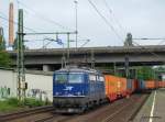 1142 635-0 der SVG poltert mit einem Containerzug aus dem Hamburger Hafen durch Hamburg-Harburg Richtung Sddeutschland. Aufgenommen am 5.06.10.