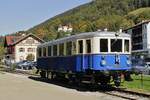 Am 04.10.2018 präsentiert sich der TAG 27 im Bahnhof Tegernsee. Der Triebwagen wurde 1938 von der Dessauer Waggonfabrik für die Litauische Staatsbahn gebaut und gelangte nach der Besetzung des Memellandes an die Deutsche Reichsbahn, die ihn 1944 an die Regentalbahn (dort VT 13) verkaufte. 1993 erwarb die Dortmunder Eisenbahn das Fahrzeug, seit dem 08.04.2016 steht er im Eigentum der Tegernsee-Bahn Betriebsgesellschaft.