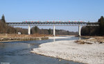 Drei BOB Talente auf der Großhesseloher Brücke in München.