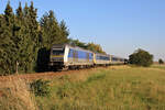 MRB 223 053 dieselt mit einem RE6 von Chemnitz Hbf nach Leipzig Hbf durch den Ort Lauterbach-Steinbach.