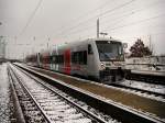 VT 015/004 der Mitteldeutschen Regiobahn am verlassenen wirkenden Bahnhof Eilenburg/Ost, wartet auf das Abfahrtsignal nach Leipzig/Hauptbahnhof, diese Strecke wird seit kurzem vom oben genannten