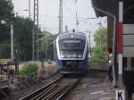 Ein 642 der MRB (VT 565) fährt am 12.7.2013 auf der Fahrt von Geithain nach Leipzig Hbf in den damals noch nicht sanierten Bahnhof Böhlen(b Leipzig) ein.