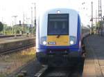 Eine aus Westerland (Sylt) kommende Nord-Ostee Bahn (NOB) bei der Einfahrt in den Bahnof Hamburg-Altona.