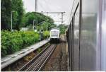 Dieseltriebzug (LINT) der NOB im Bahnhof Owschlag.
Foto aufgenommen aus dem Flensburg-Express (auch NOB)